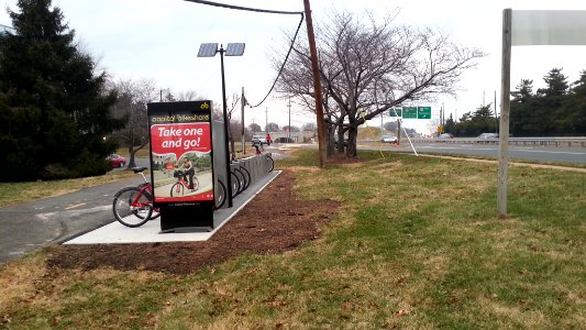 Washington Blvd & Walter Reed Dr