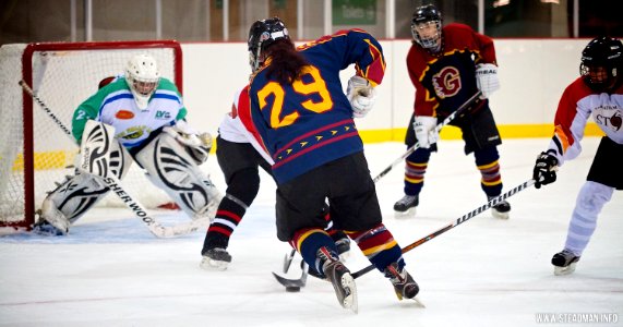 Guildford Lightning At Streatham Storm