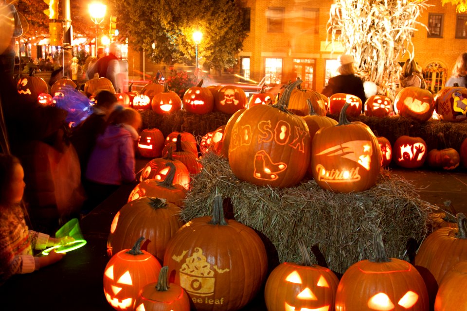 Pumpkin Walk - Newburyport