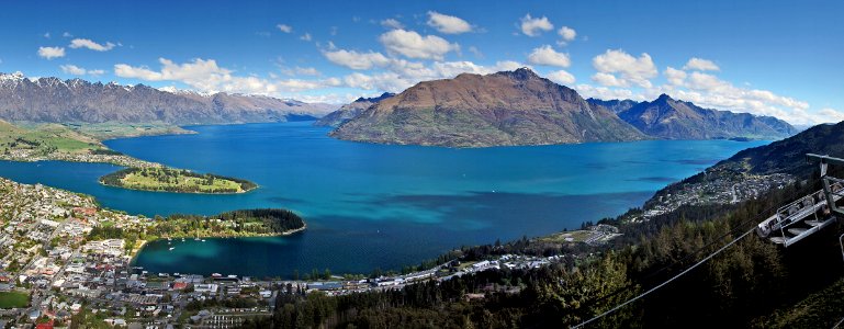 Lake Wakatipu NZ photo