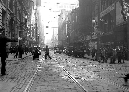 fourth-and-wood-1919
