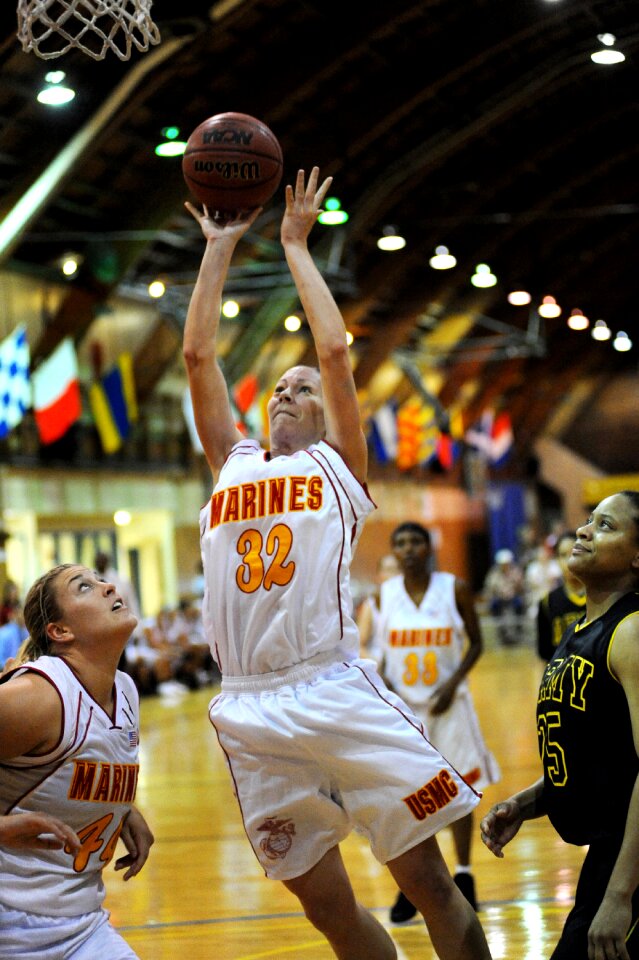 Ball woman player