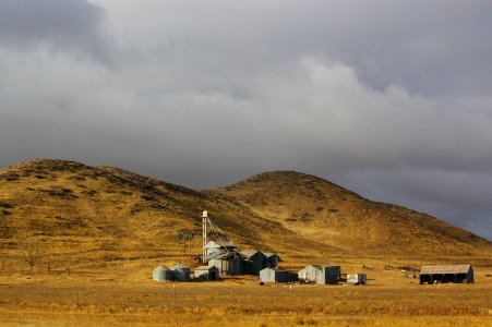 B- Old Ranch along n Soda Lake Rd-7 photo