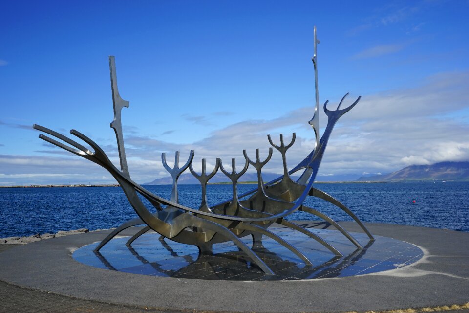 Promenade iceland artwork