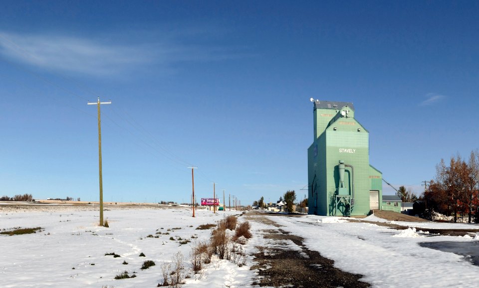 Stavely, Alberta  Grain elevator.