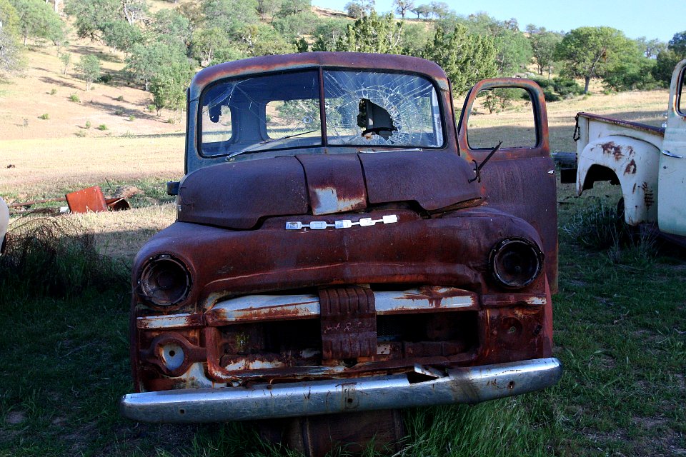 09-058 Old Ranch Stuff