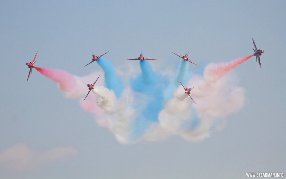Cosford Air Show - Red Arrows