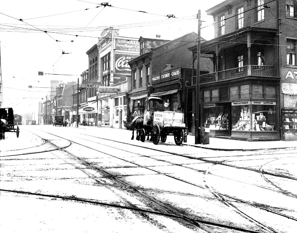 Oakland-Forbes-Avenue-1920-a