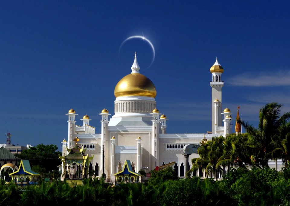 Brunei. The Sultan Omar Ali Saifuddien Mosque.