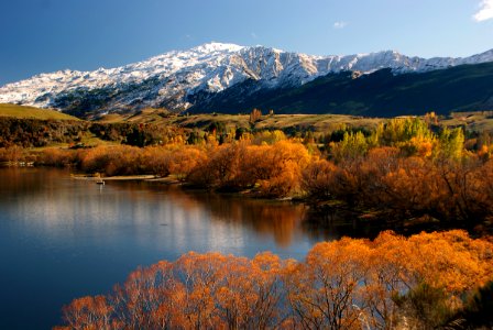 Lake Hayes and Coronet Peak.