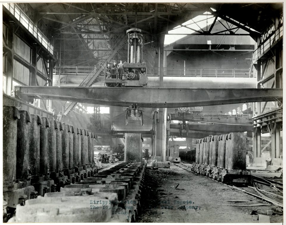 Stripping Molds from Steel Ingots 1918 National Archives