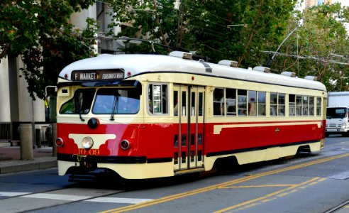 San Francisco’s Antique Streetcars. No.1009. photo