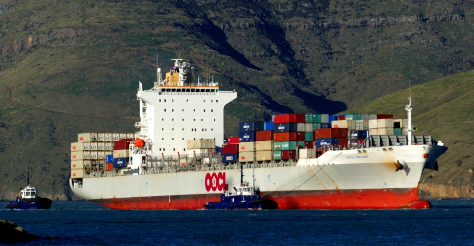 OOCL DALIAN.(Container ship)