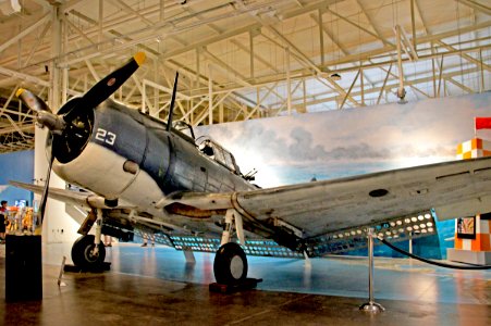 Douglas Dauntless dive bomber