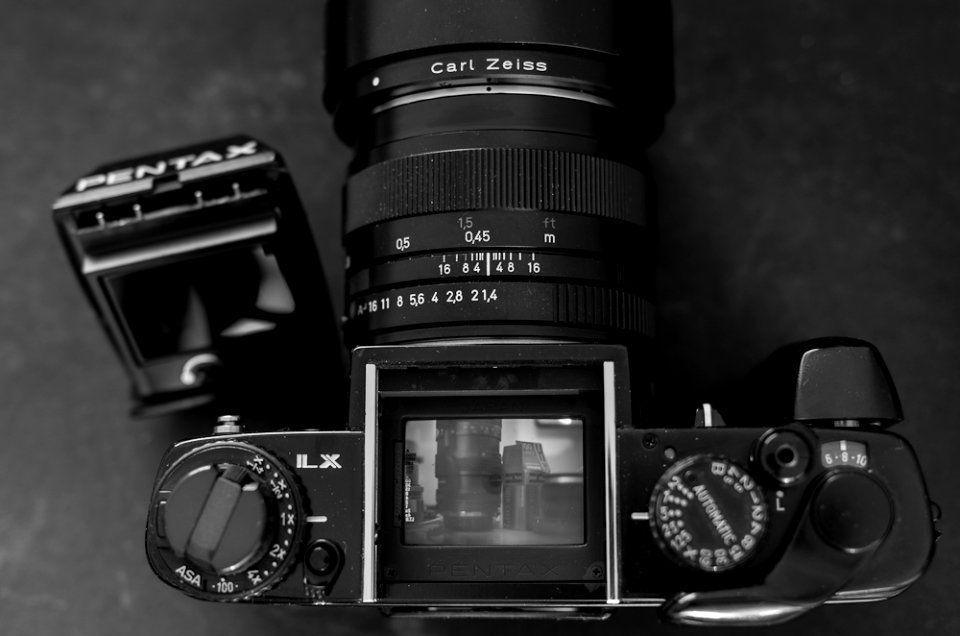 Pentax LX // Carl Zeiss Planar T* 1,4/50mm