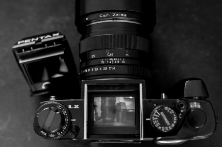 Pentax LX // Carl Zeiss Planar T* 1,4/50mm
