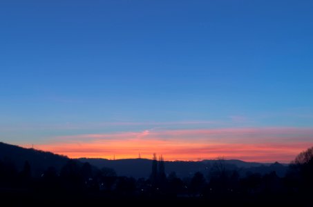 Sonnenuntergang hinter dem Siepen photo