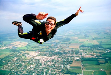 Skydiving 1013