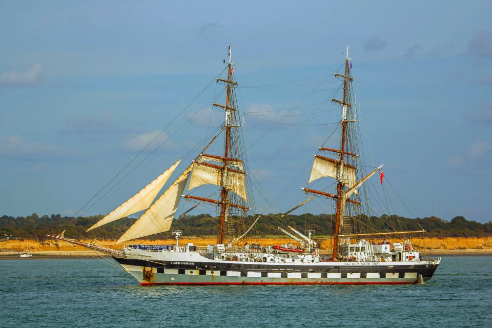 The sail water ocean