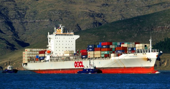 OOCL DALIAN.(Container ship) photo
