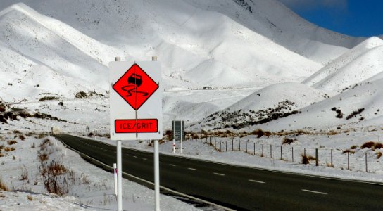 Lindis Pass warning. FZ200