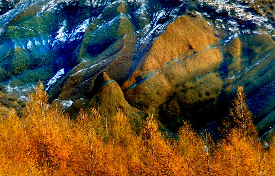 The far hills.FZ200