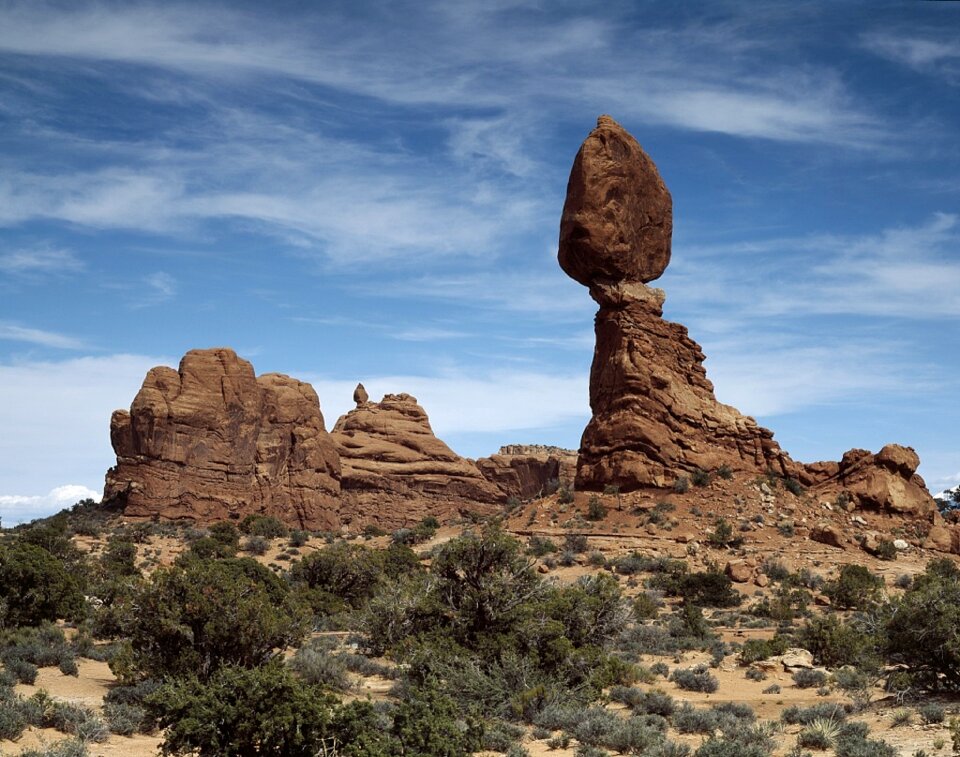 Natural desert scenic photo