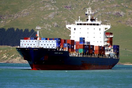 Santa Bettina.(containership)