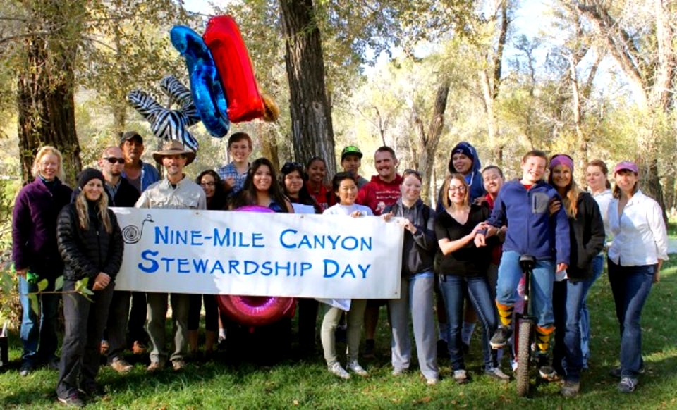 Project Discovery staff, students, teachers and volunteers behind NMC Stewardship Day. Photo Jamie Clark Stott