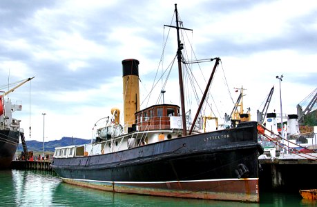 Steam Tug" Lyttleton" photo