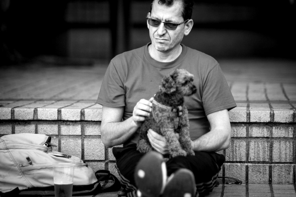 "Man with glasses" Hong Kong