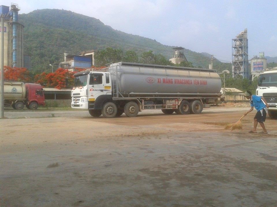 Hyundai HD320