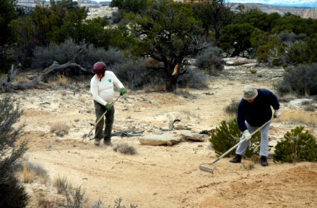 OHV group members volunteer on Devil's Racetrack