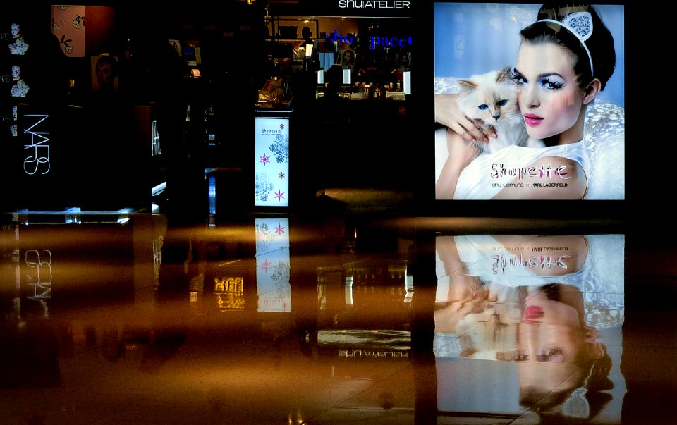 High end shopping Hong Kong.