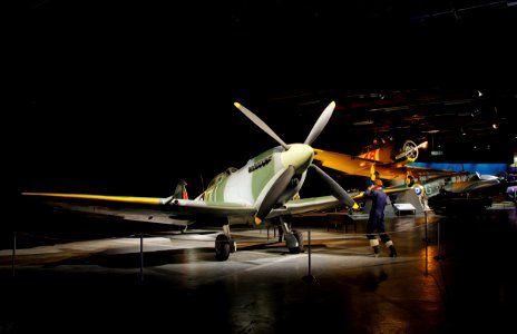 Supermarine Spitfire LF XV1E.