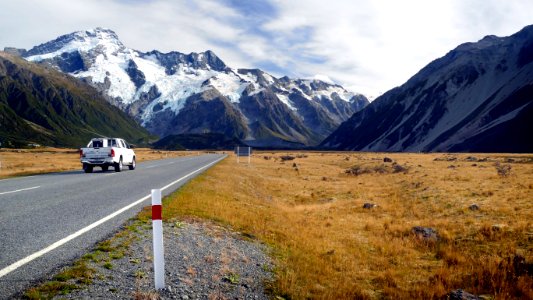 Mountain drive. NZ photo