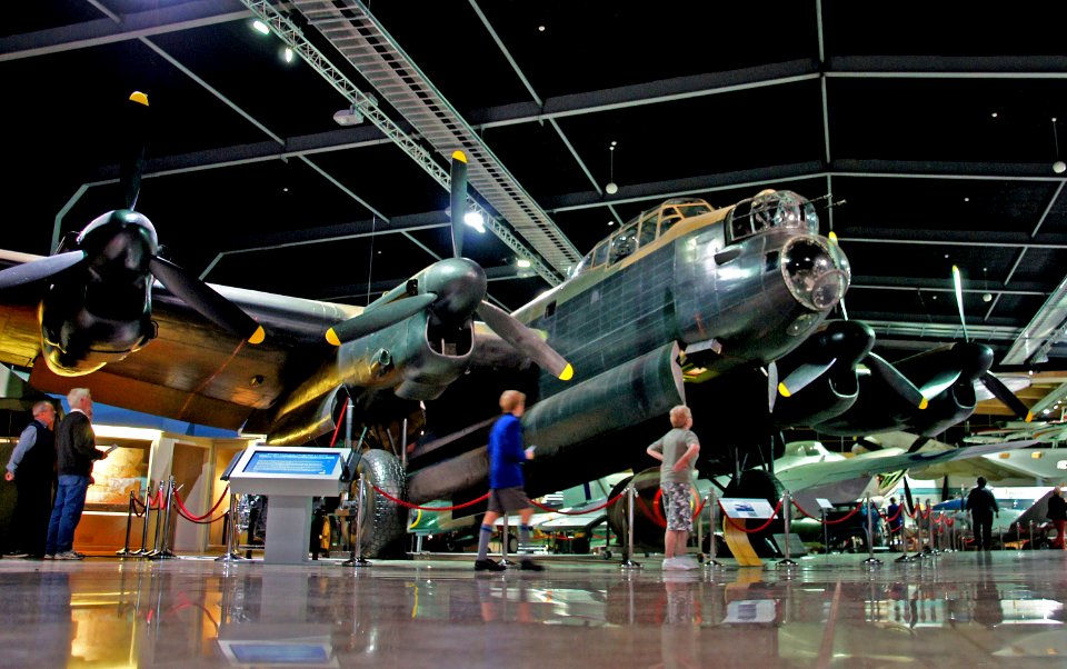 Avro Lancaster Bomber (23)
