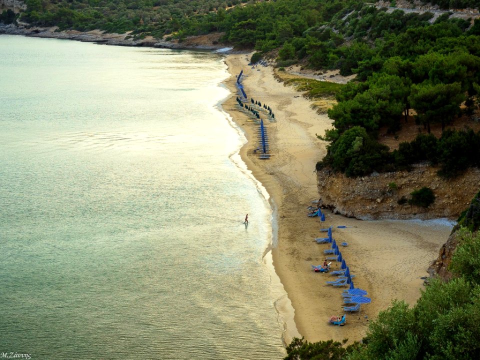 Chrysi Ammos (or Psili Ammos Marathokampos) by Manolis Zannis