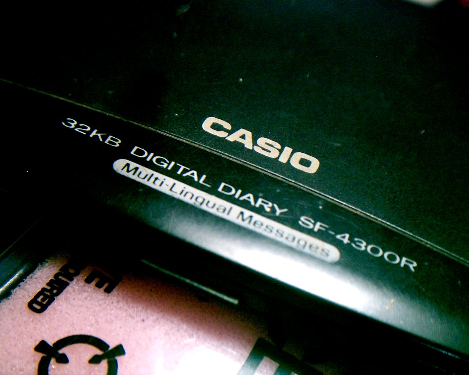 CASIO SF-4300R old digital diary