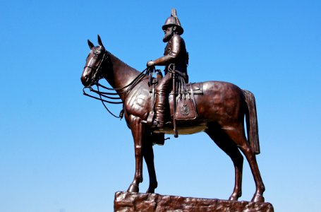 Colonel Macleod statue at Fort Calgary photo
