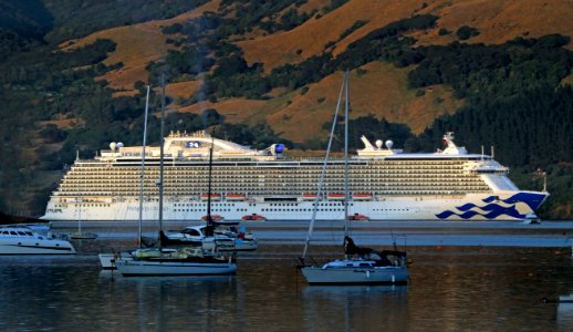 Majestic Princess Royal-class cruise ship. photo