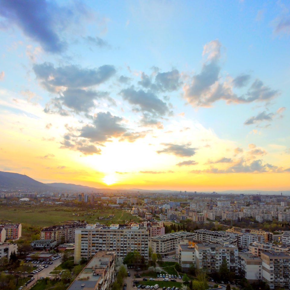 [Group 0]-DJI 0282 DJI 0290-9 images tonemapped