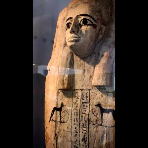 Gesso painted wood coffin lid  Late Period  Includes two depictions of the jackal Wepwawet.  @museu egipci  #Barcelona #Egypt