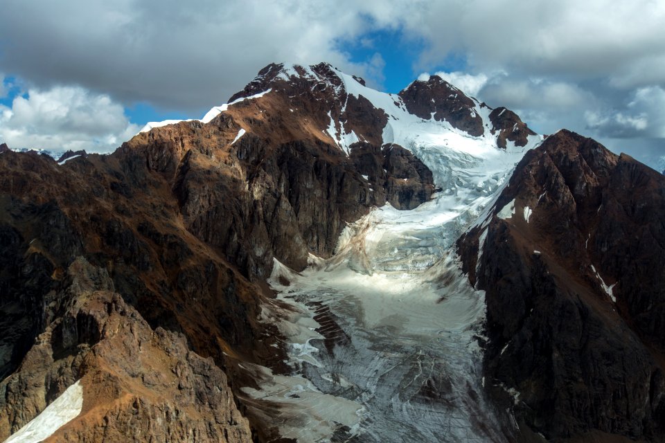 Unnamed Eastern Tributary Glacier to Hawkins Glacier