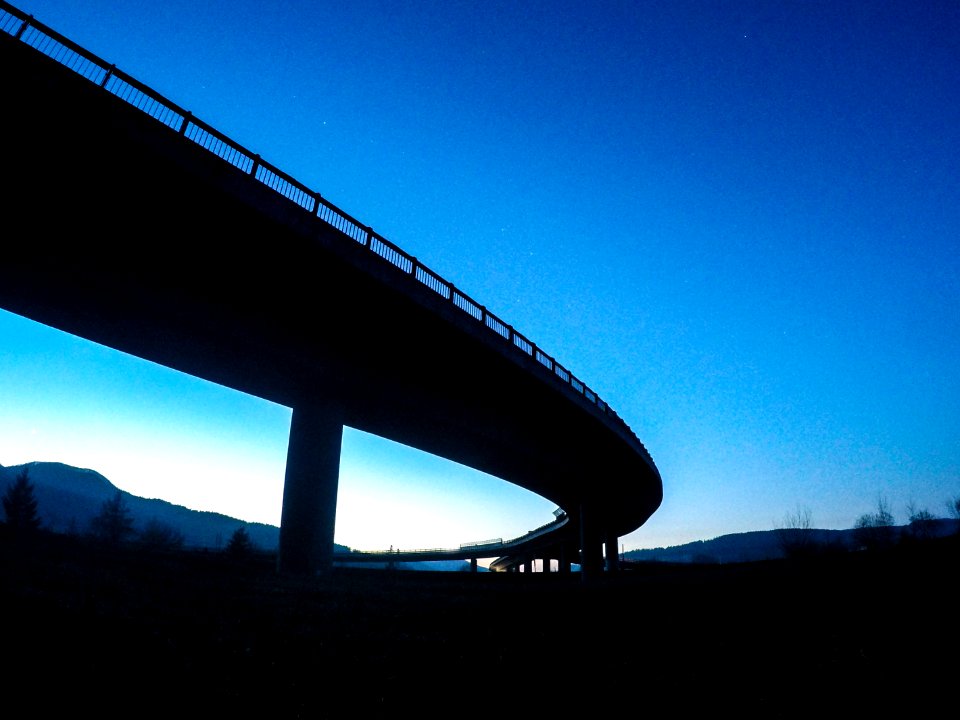 Highway Feeder Road