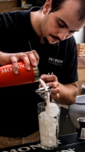 colando-coctel-monin