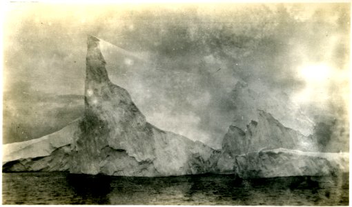 Ice berg sighted from the Discovery [20th December 1930?] photo