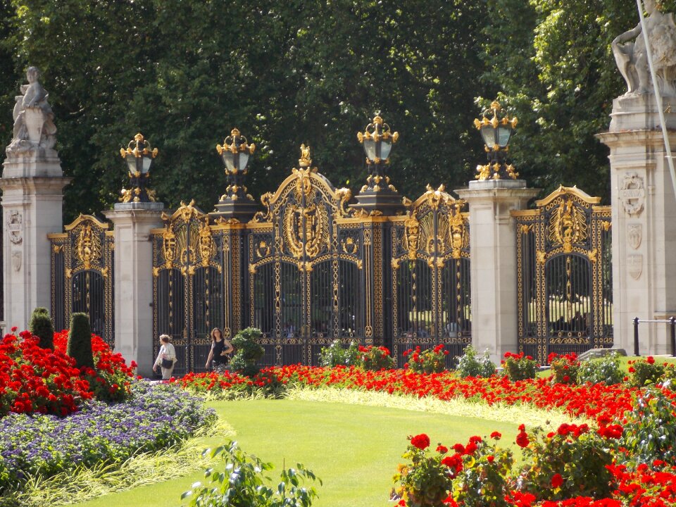 Gardens park summer