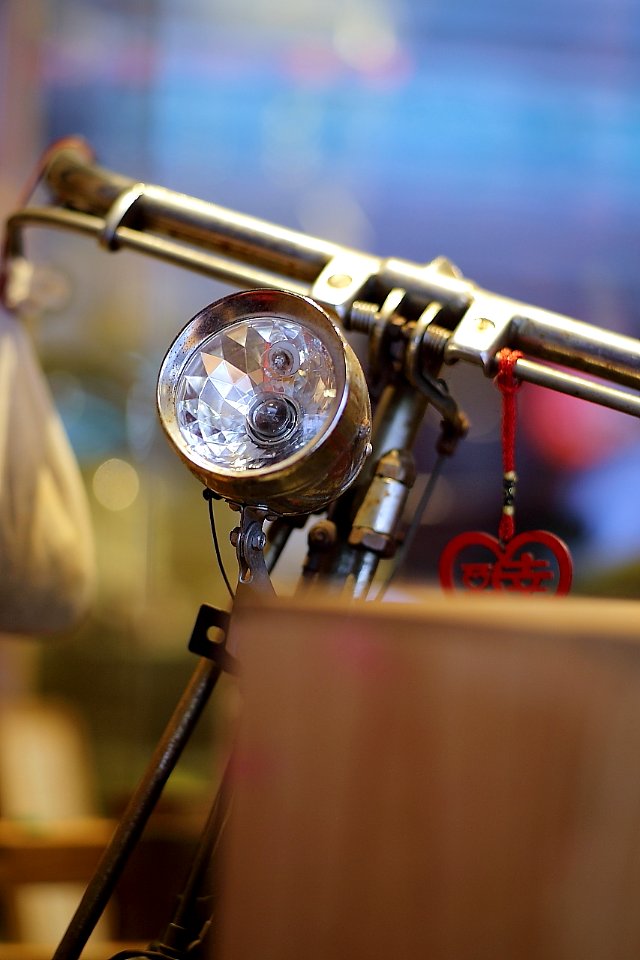 Contax Carl Zeiss Planar T* 100mm f/2 AEG