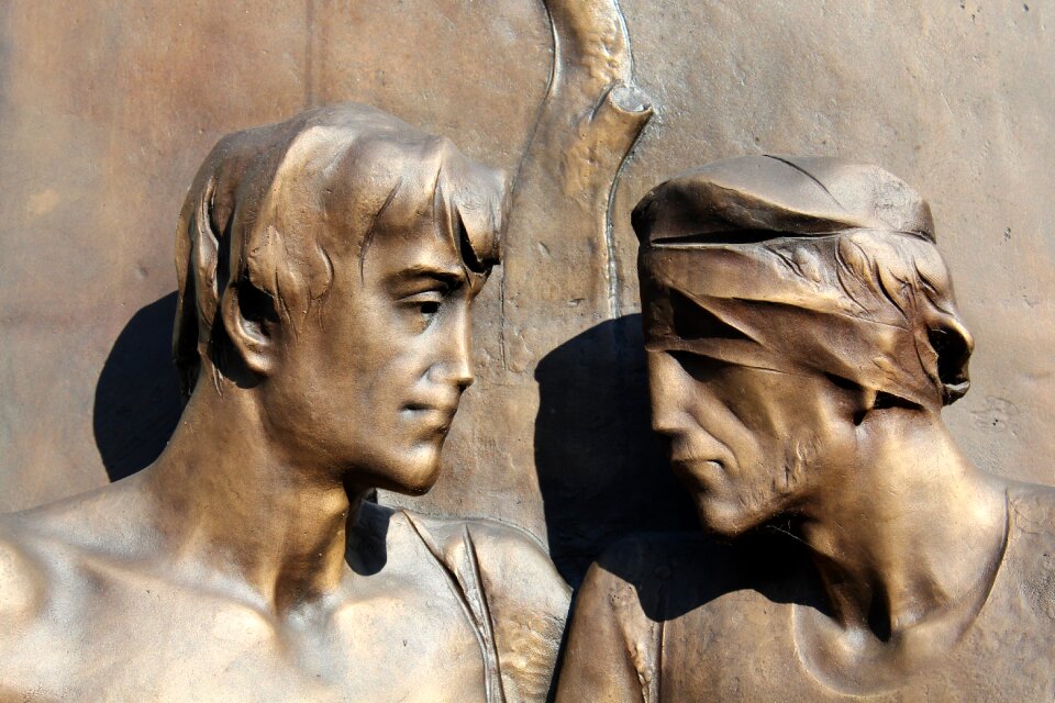 Blind bronze volunteering